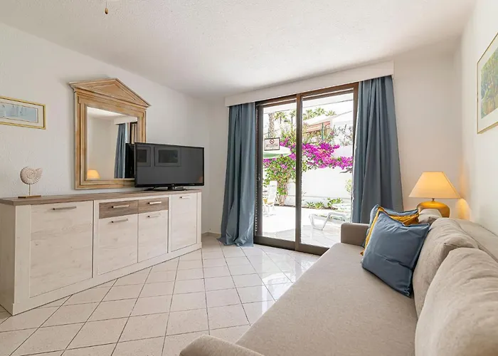 Beautiful Location Parque Santiago 1 *