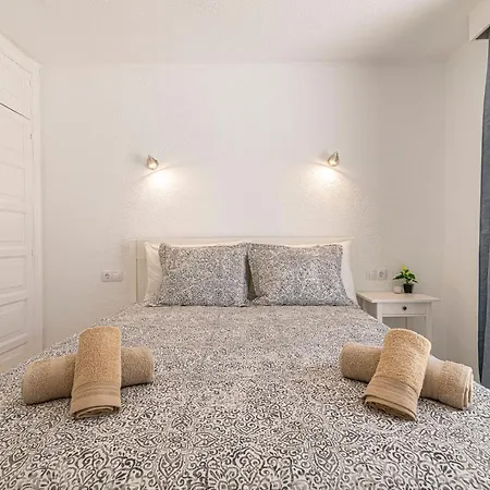 Beautiful Location Parque Santiago 1 Apartment *